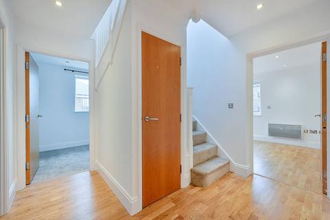 3 bedroom flat for sale, Brentford Lock, Brentford, TW8