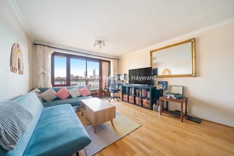 1 bedroom flat to rent, Wapping High Street, London, E1W