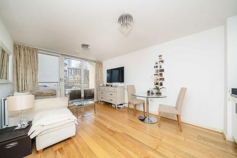 1 bedroom flat for sale, Simmonds House, Brentford TW8