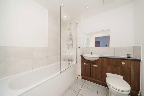 1 bedroom flat for sale, Simmonds House, Brentford TW8