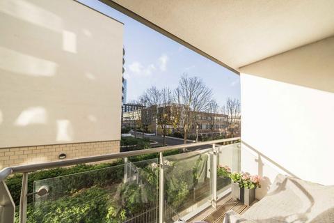 1 bedroom flat for sale, Simmonds House, Brentford TW8