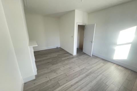1 bedroom apartment to rent, Pathfield Road, London, SW16 5NU