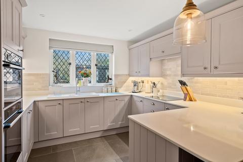 3 bedroom semi-detached house to rent, The Green, Rous Lench, WR11