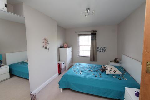 undefined, Salisbury Square, Hatfield, AL9