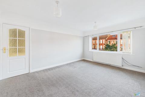 undefined, Shallmarsh Rd, Wirral CH63