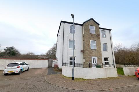 2 bedroom apartment to rent, Truro