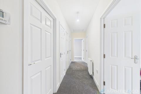 2 bedroom apartment to rent, Truro
