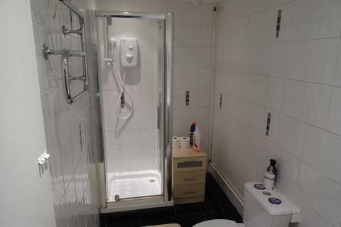 undefined, Bayswater Mount, Leeds LS8