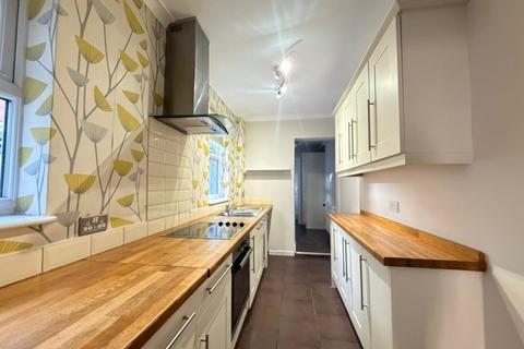 2 bedroom terraced house to rent, Bonchurch Street, Woodgate, LE3