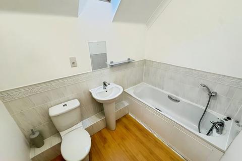 undefined, Larch Close, Canterbury CT3