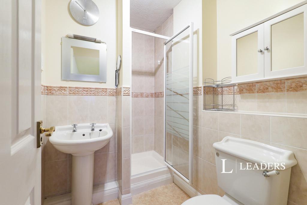 Bedroom 2 Ensuite