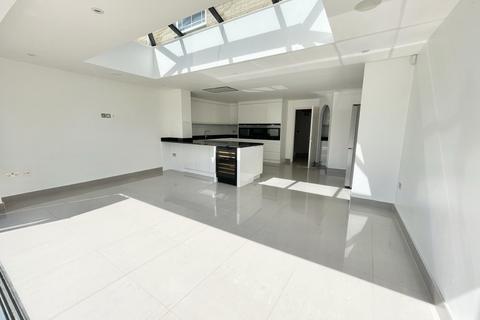 undefined, Dettingen Crescent, Camberley GU16