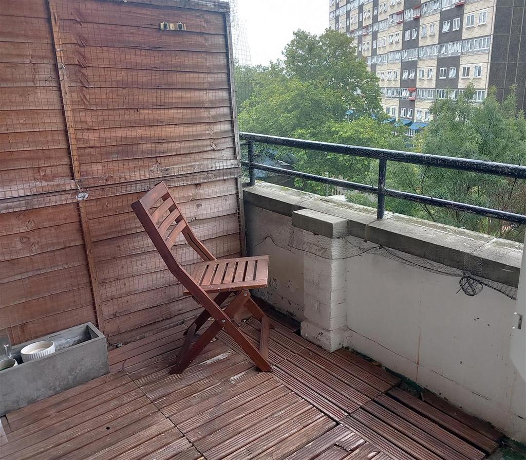 Balcony, Rawson Court, Eden Harper Battersea