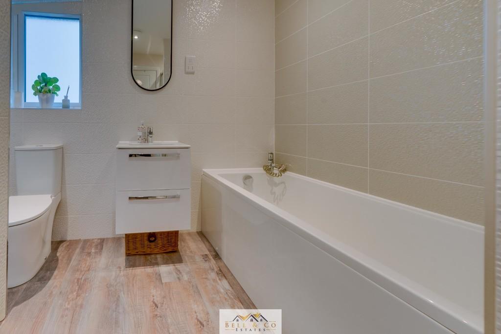 Bathroom 1-1