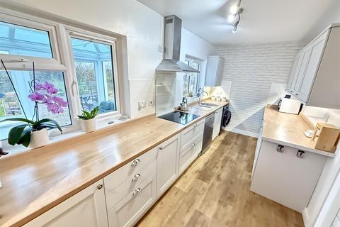 undefined, Coed Y Bryn, Llandysul