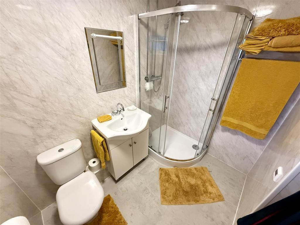 Ensuite shower room