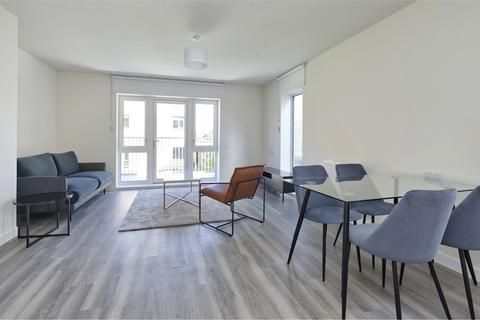 2 bedroom flat to rent, at Manchester, Iris House 1, Plum Mews SW17