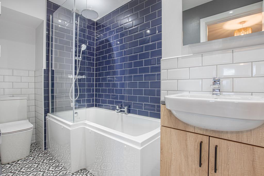 Bathroom2