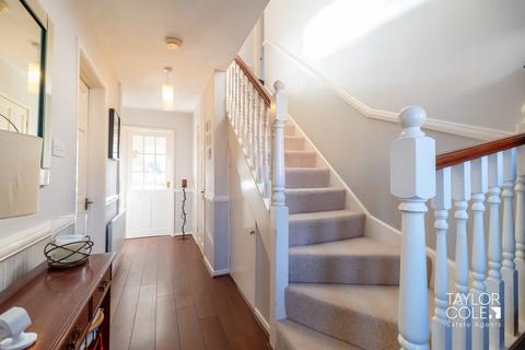 4 bedroom detached house for sale, Sorrel Drive, Kingsbury