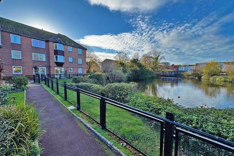 2 bedroom ground floor flat for sale, Homehaven Court, Shoreham-by-Sea BN43