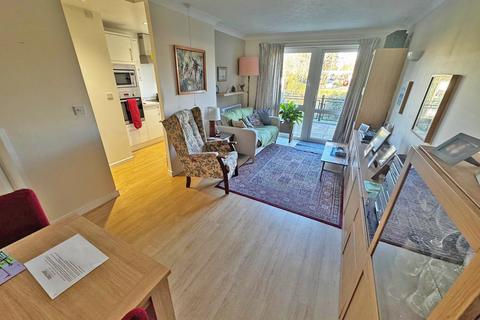 2 bedroom ground floor flat for sale, Homehaven Court, Shoreham-by-Sea BN43