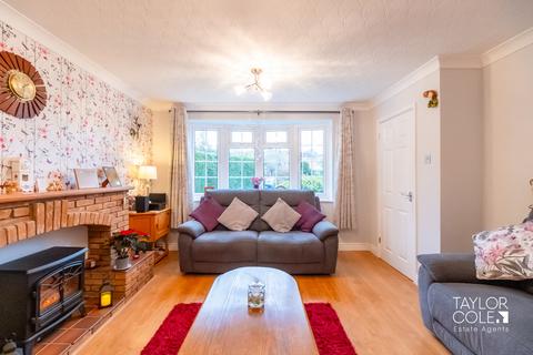 3 bedroom detached house for sale, St. Andrews, Tamworth