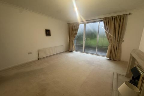 5 bedroom detached house to rent, Clayfield Drive, Norden OL11
