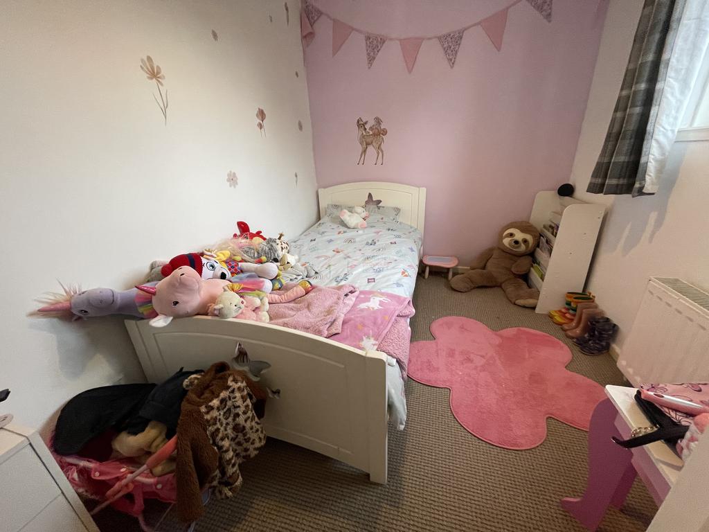 Bedroom 3a.JPG
