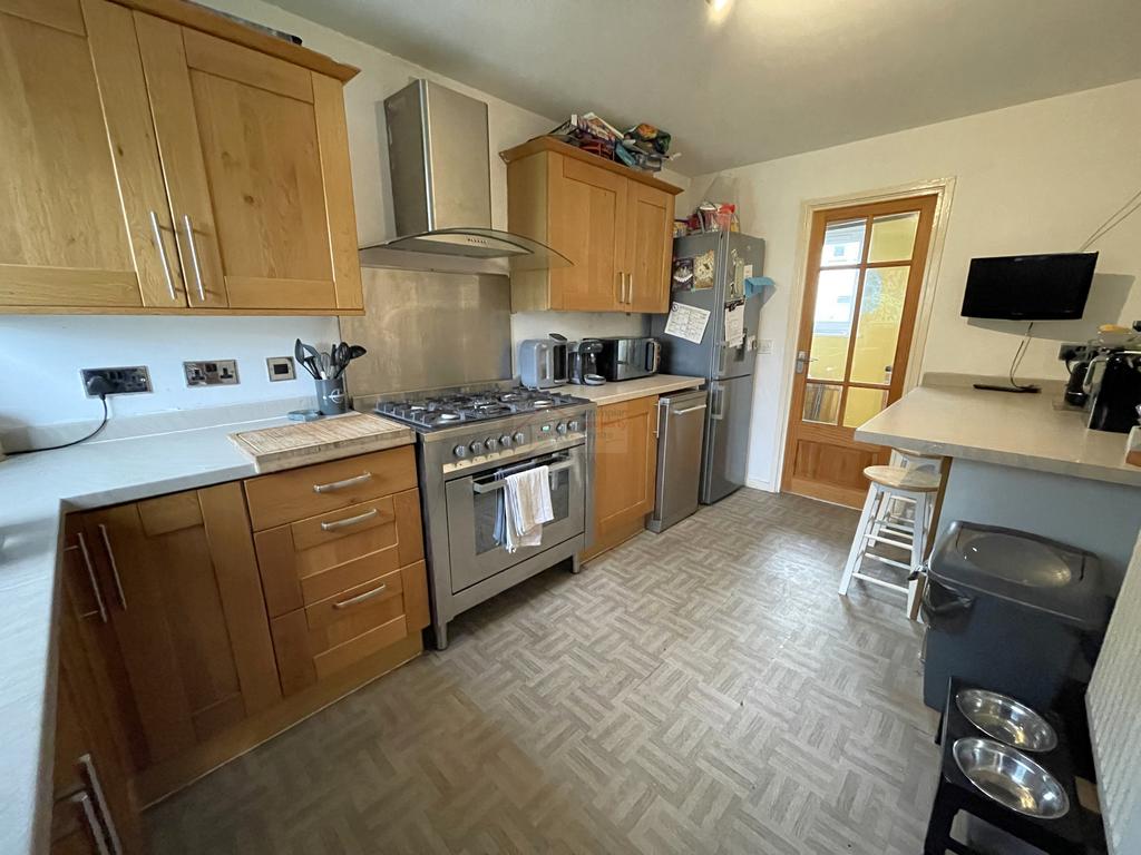 Kitchen a.JPG