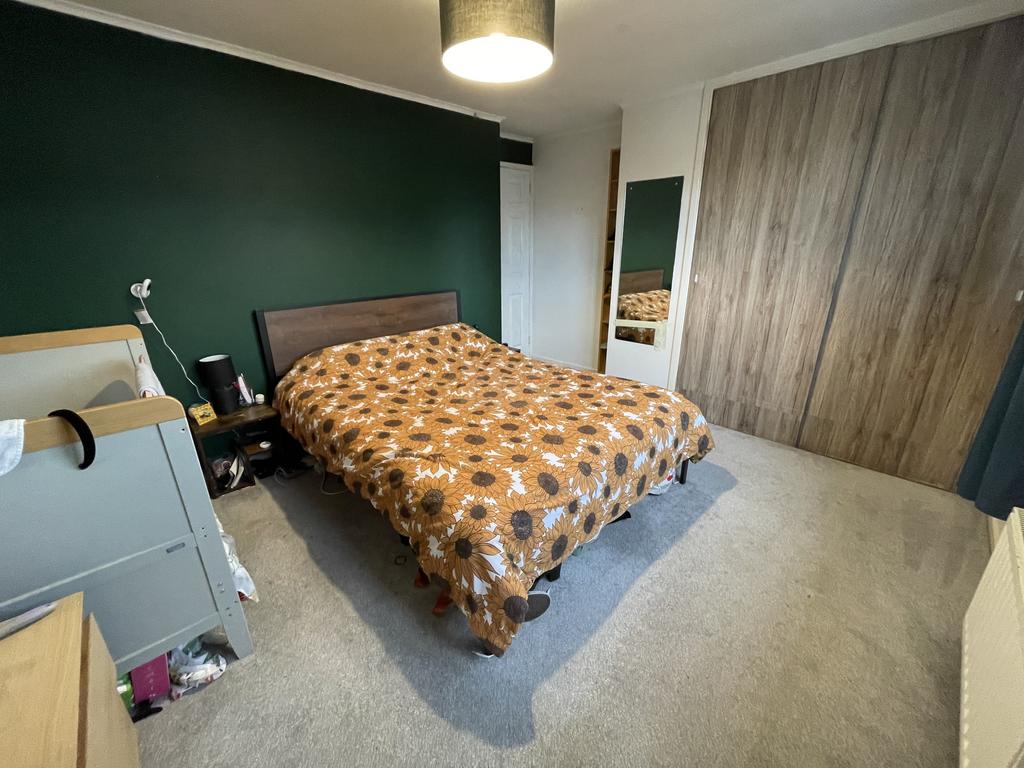 Bedroo 1b.JPG