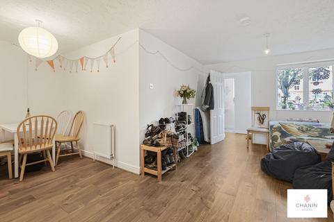 undefined, Wheat Sheaf Close, London E14