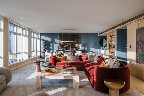 3 bedroom apartment for sale, Centre Point Residences, St. Giles WC1