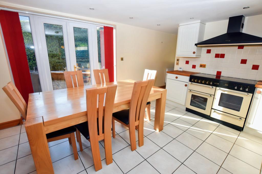 Dining Kitchen 7