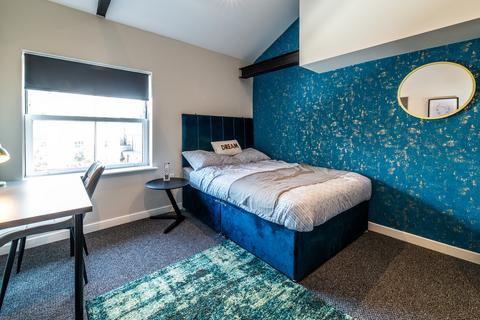 3 bedroom apartment to rent, The Maze, North Sherwood Street, Nottingham