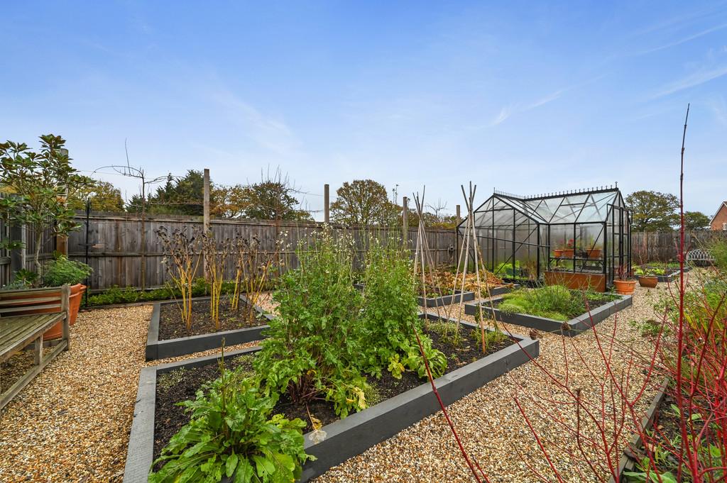 Tye green garden 4