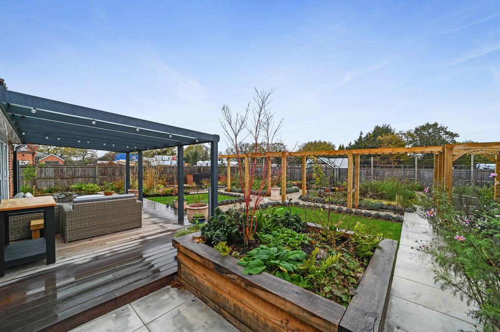 Tye Green Garden 12