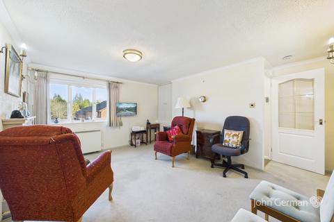 2 bedroom flat for sale, Winchester Court, Stafford