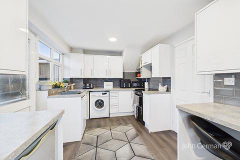 3 bedroom semi-detached house for sale, Priorylands, Stretton