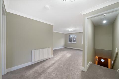 1 bedroom flat for sale, Cygnet Close, London