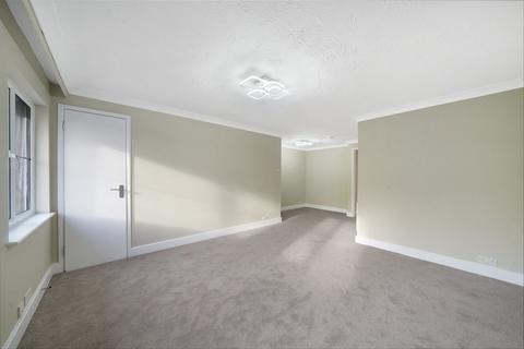 1 bedroom flat for sale, Cygnet Close, London