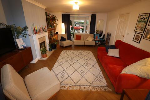 4 bedroom detached house to rent, Appleton Court, North Cave, Brough