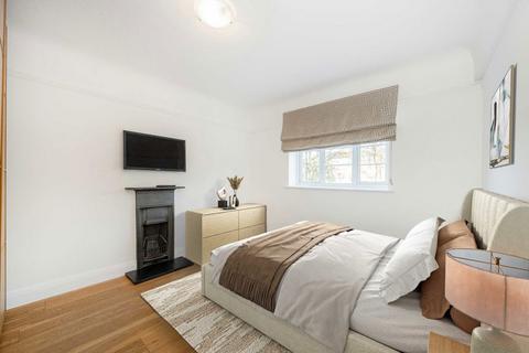 undefined, Park Road, Kingston Upon Thames KT1