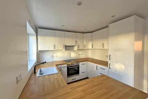 3 bedroom semi-detached house for sale, Shire Close, Scarborough YO11