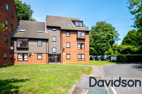 1 bedroom flat to rent, Griffin Gardens, Birmingham B17