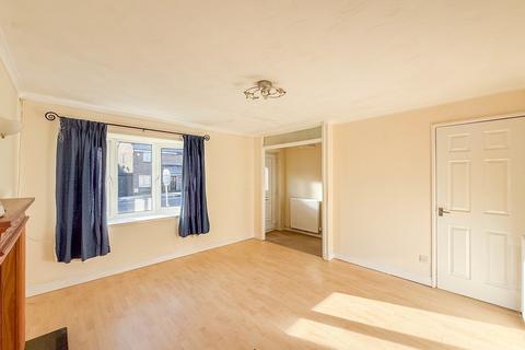 3 bedroom semi-detached house to rent, Spinney Drive, Barlestone