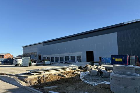 Warehouse to rent, 100 Latham Rd Swindon SN25 4DL