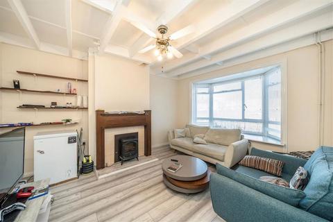 undefined, Kingsholm Gardens, London SE9