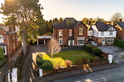 5 bedroom detached house for sale, Greenheath Road, Cannock WS12