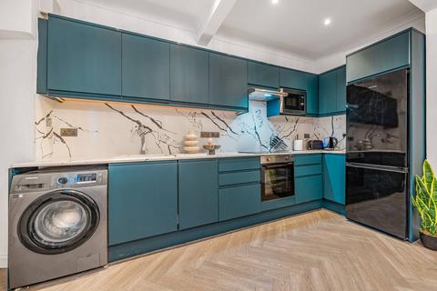 2 bedroom flat to rent, Alderney Street, Pimlico, London, SW1V