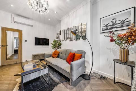 2 bedroom flat to rent, Alderney Street, Pimlico, London, SW1V
